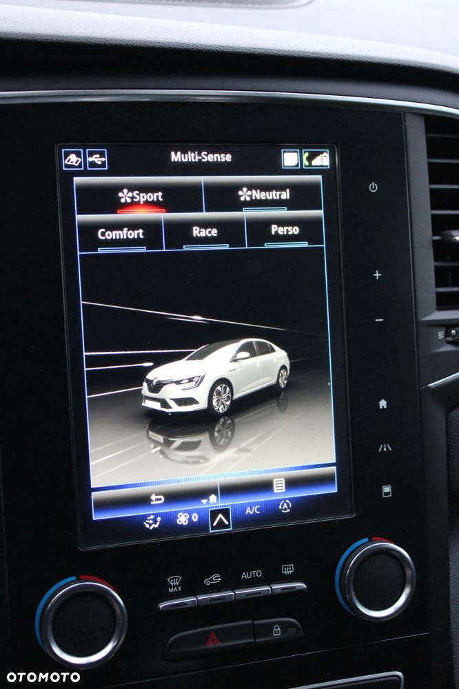 Renault Megane 1.3 TCe FAP Intens - 17