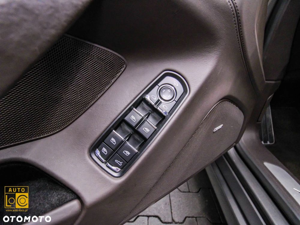 Porsche Panamera 4S Executive PDK - 24
