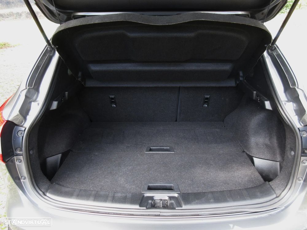 Nissan Qashqai 1.5 dCi N-Connecta 18 - 32