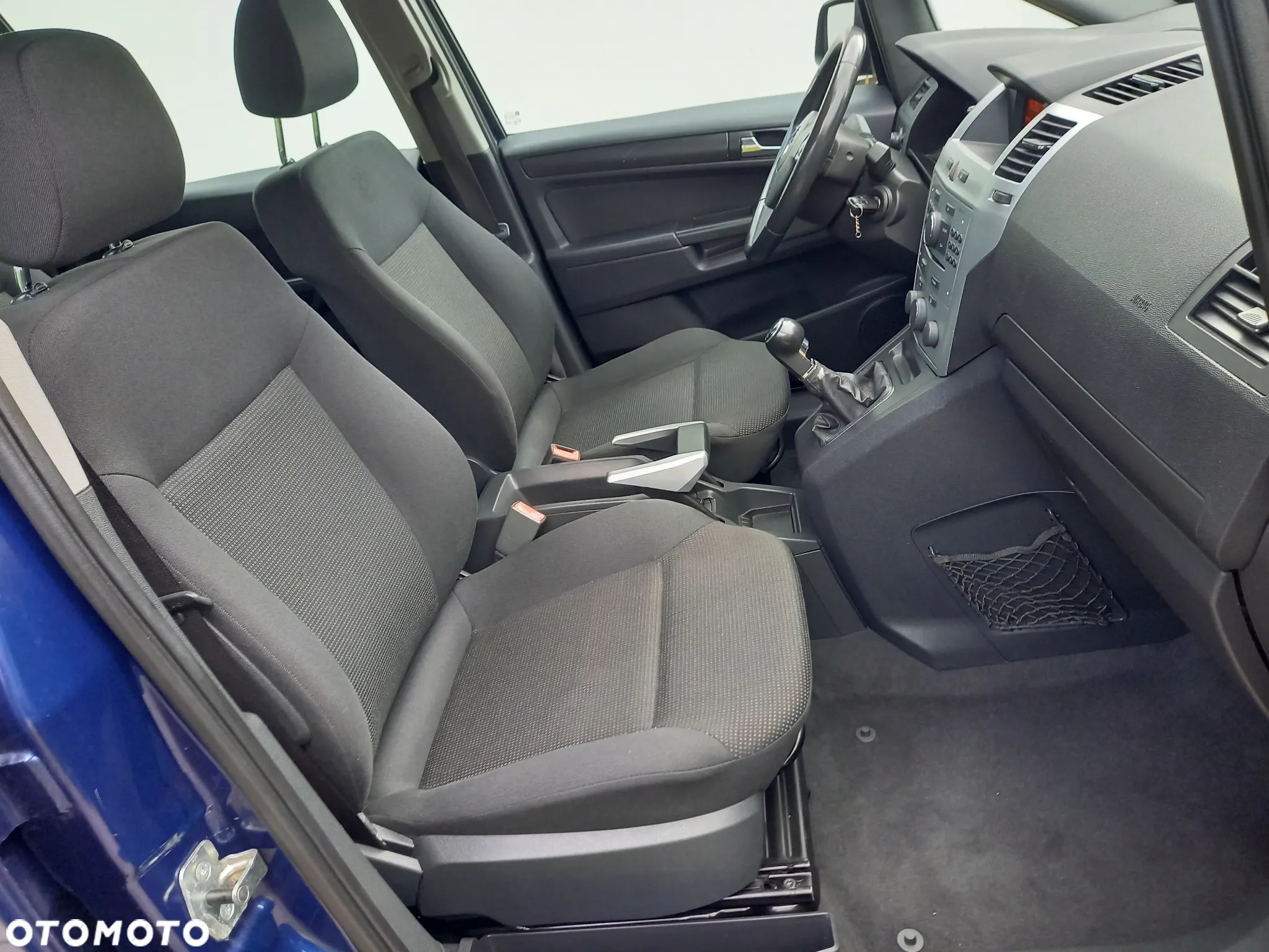 Opel Zafira 1.8 Design Edition - 24