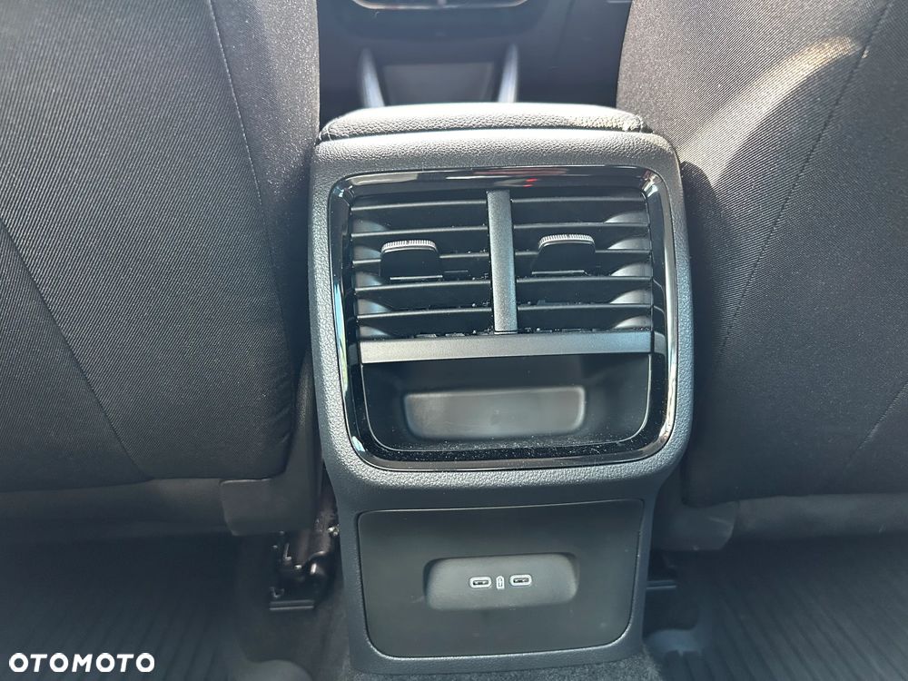 Skoda Octavia 2.0 TDI Selection DSG - 24