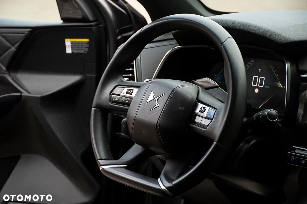 DS Automobiles DS 7 Crossback 2.0 BlueHDi Performance Line + - 29