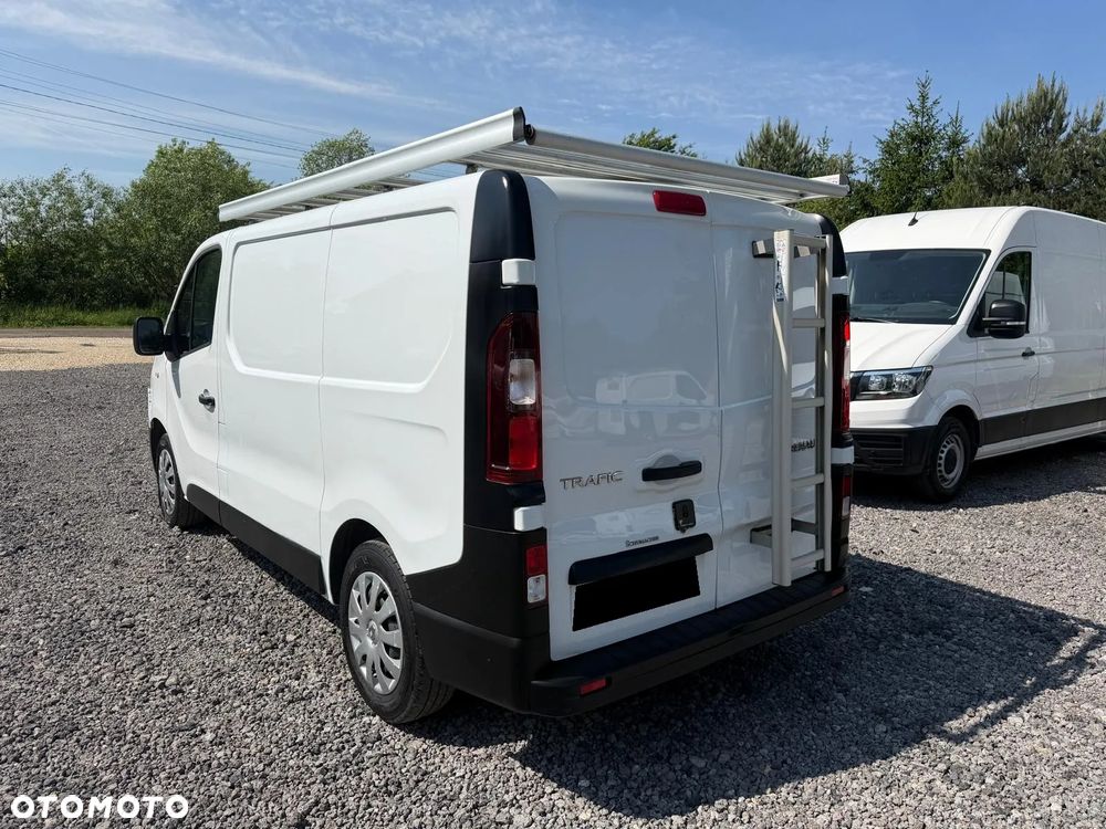 Renault Trafic / 2.0D / 120KM / LED / Najbogatsza wersja / 90000 KM / FV23% - 6