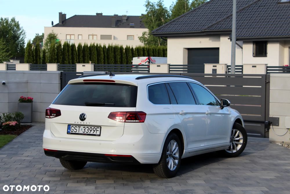 Volkswagen Passat - 5