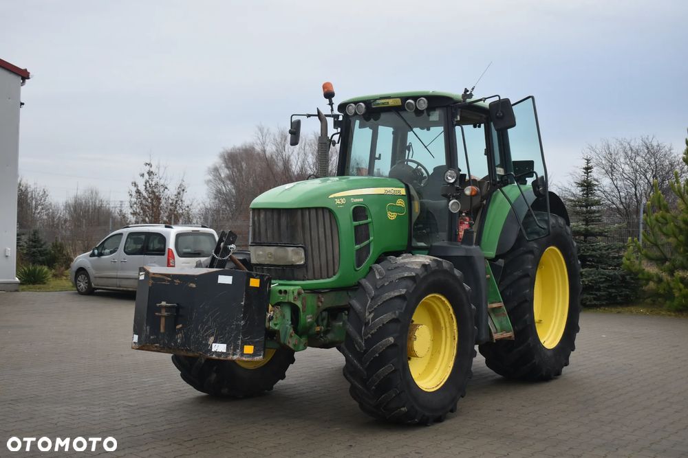 John Deere 7430 - 1
