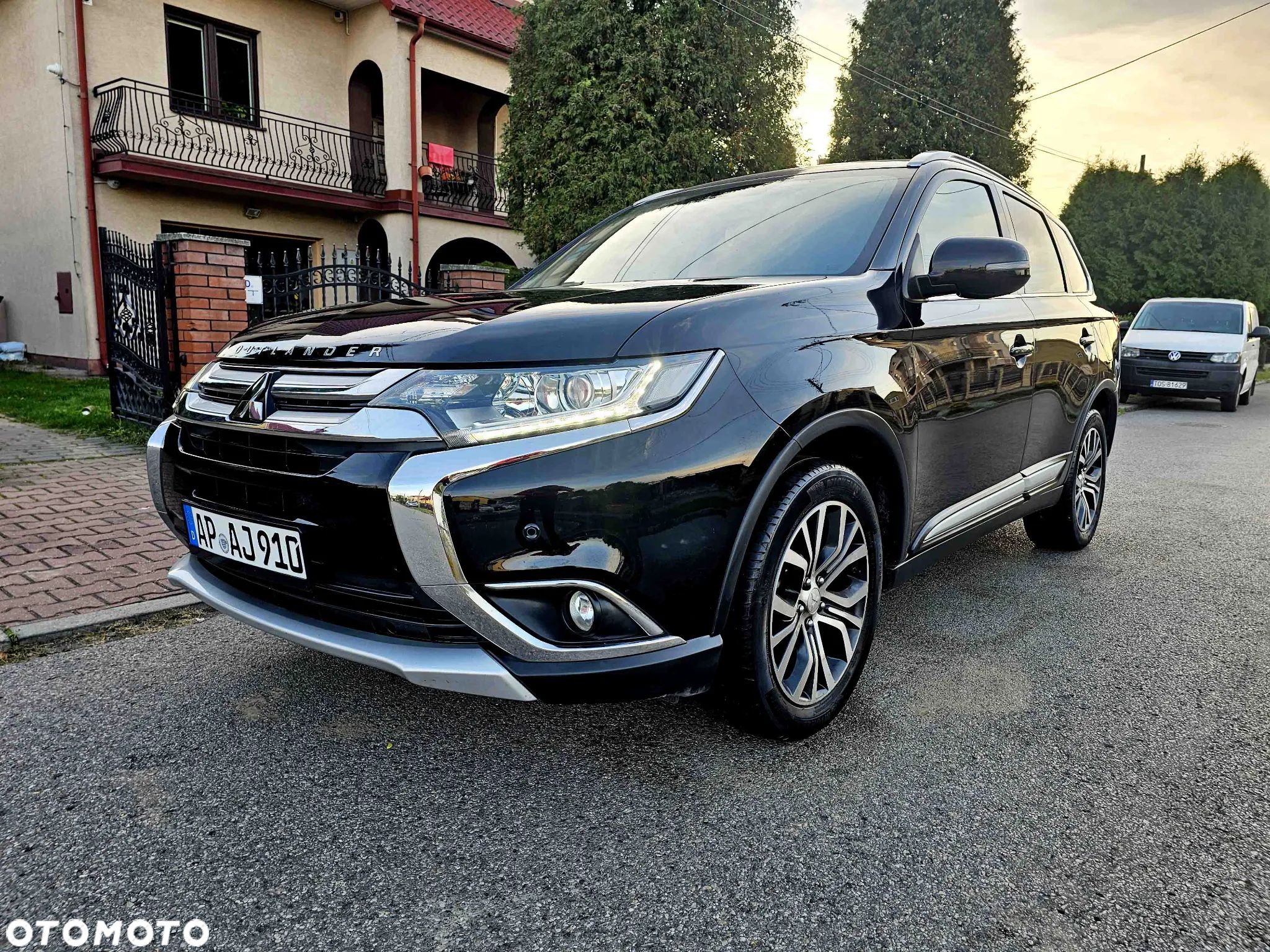 Mitsubishi Outlander 2.0 2WD Diamant - 1