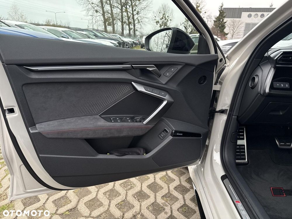 Audi RS3 Sportback - 10