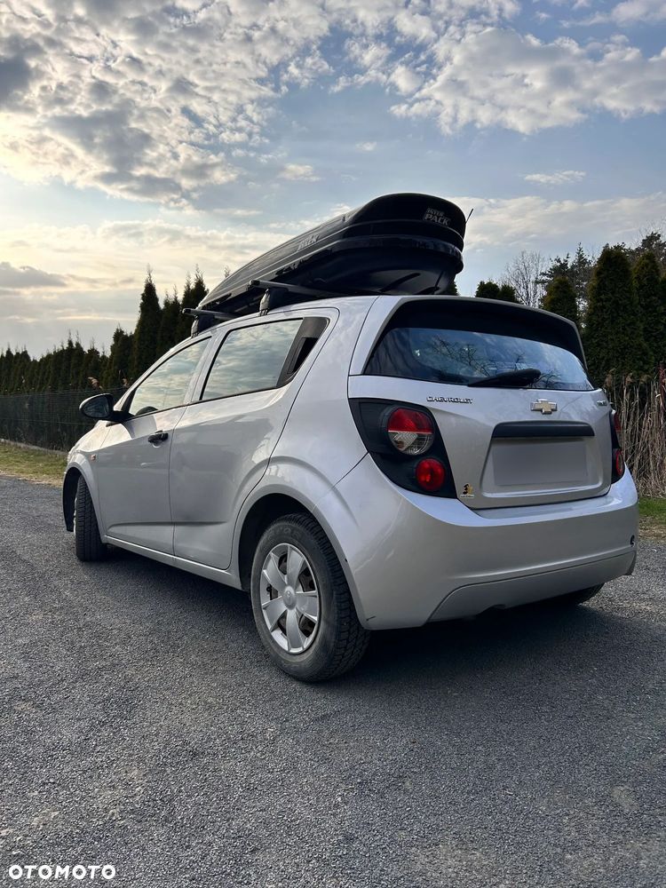 Chevrolet Aveo - 12