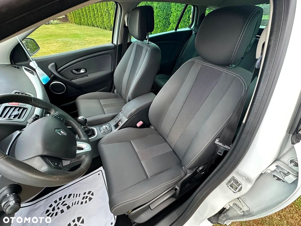 Renault Megane - 11