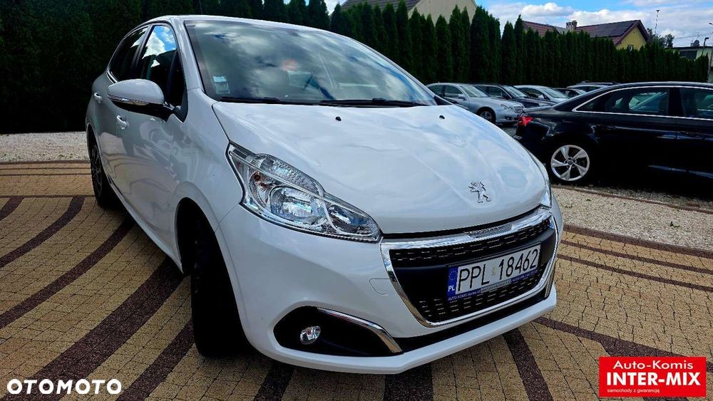 Peugeot 208 2016 photo 2