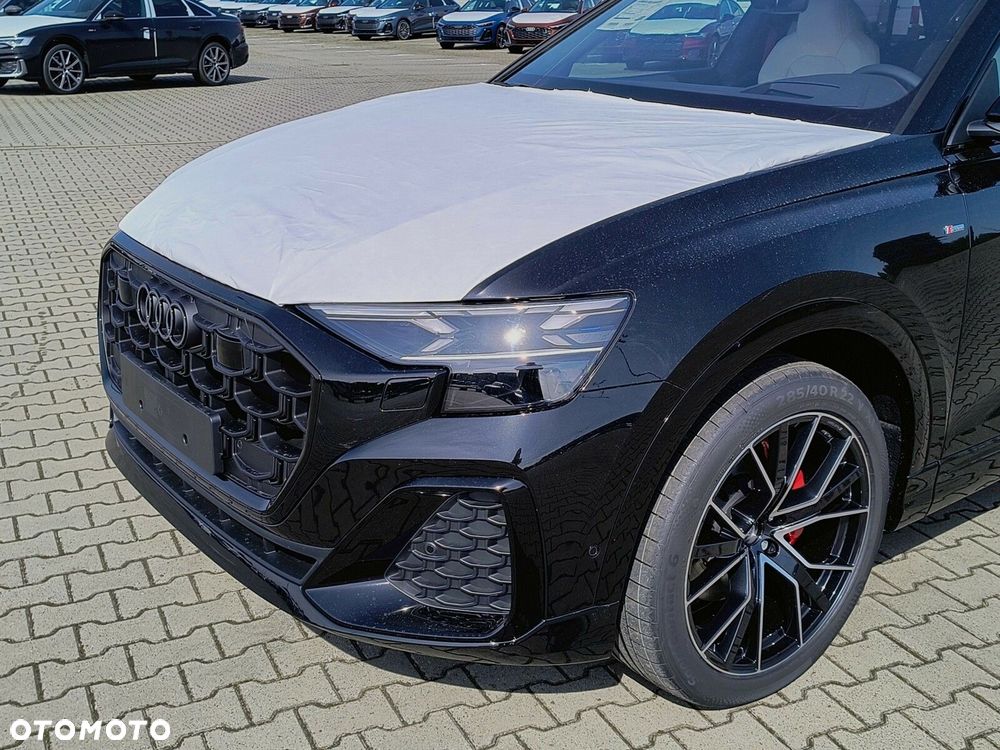 Audi Q8 - 10