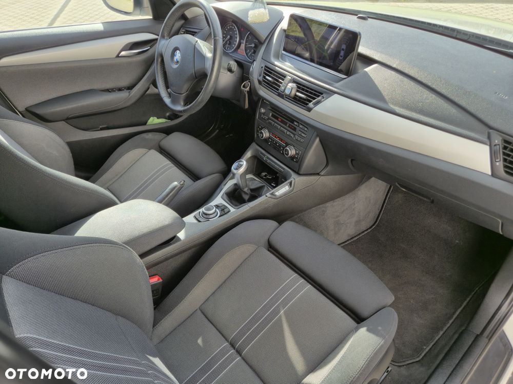 BMW X1 sDrive18i Sport Line - 14
