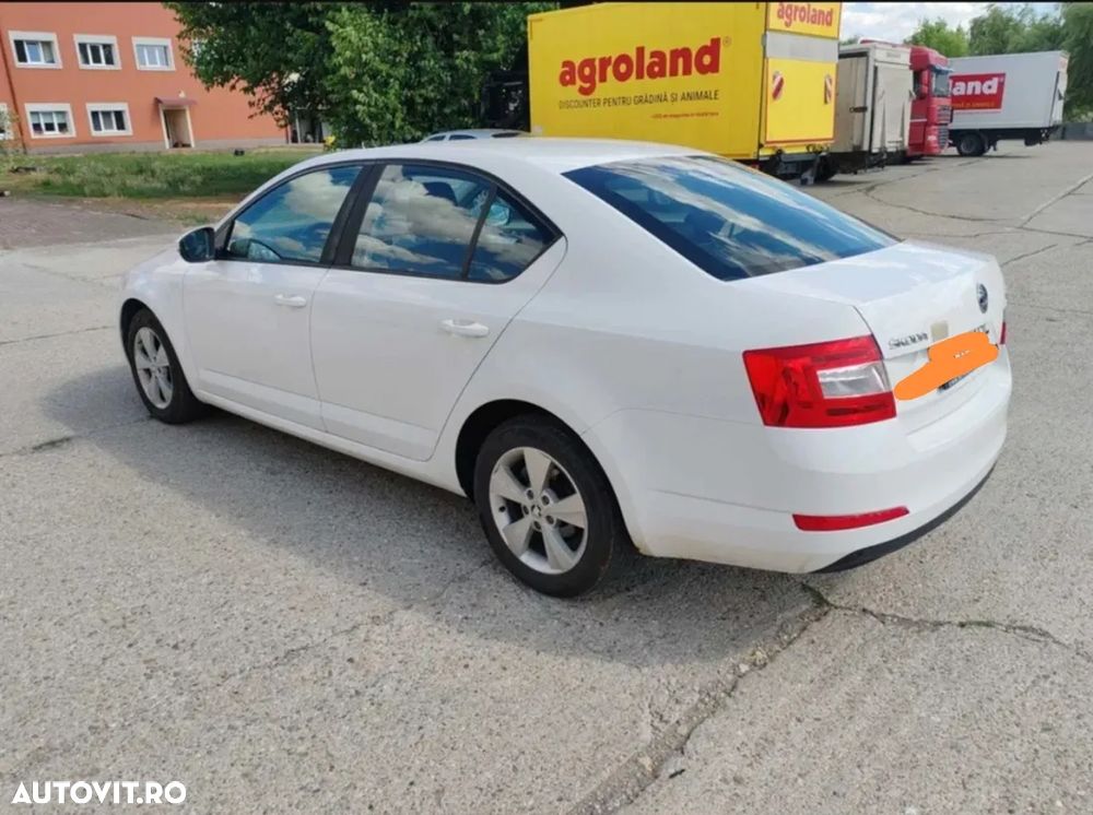 Skoda Octavia 1.6 TDI Style - 3