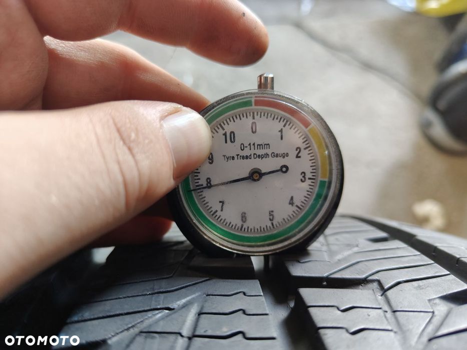 2x 255/55R18CP 120R Continental VanContact Camper - 7