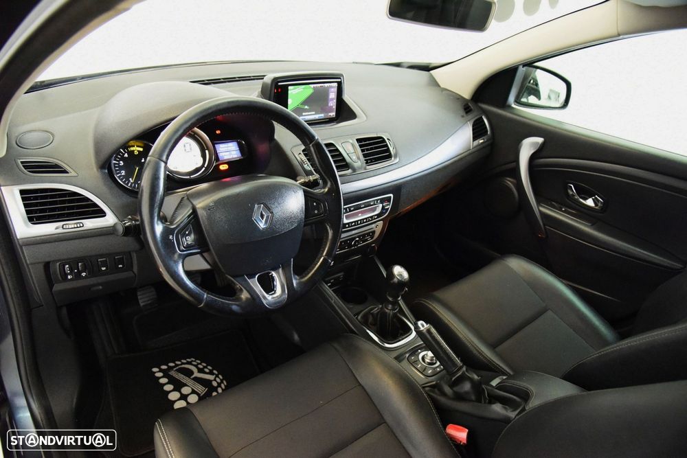 Renault Mégane 1.5 dCi Dynamique SS - 12