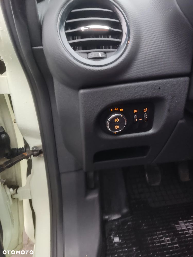 Opel Corsa 1.4 16V Limited Edition - 22