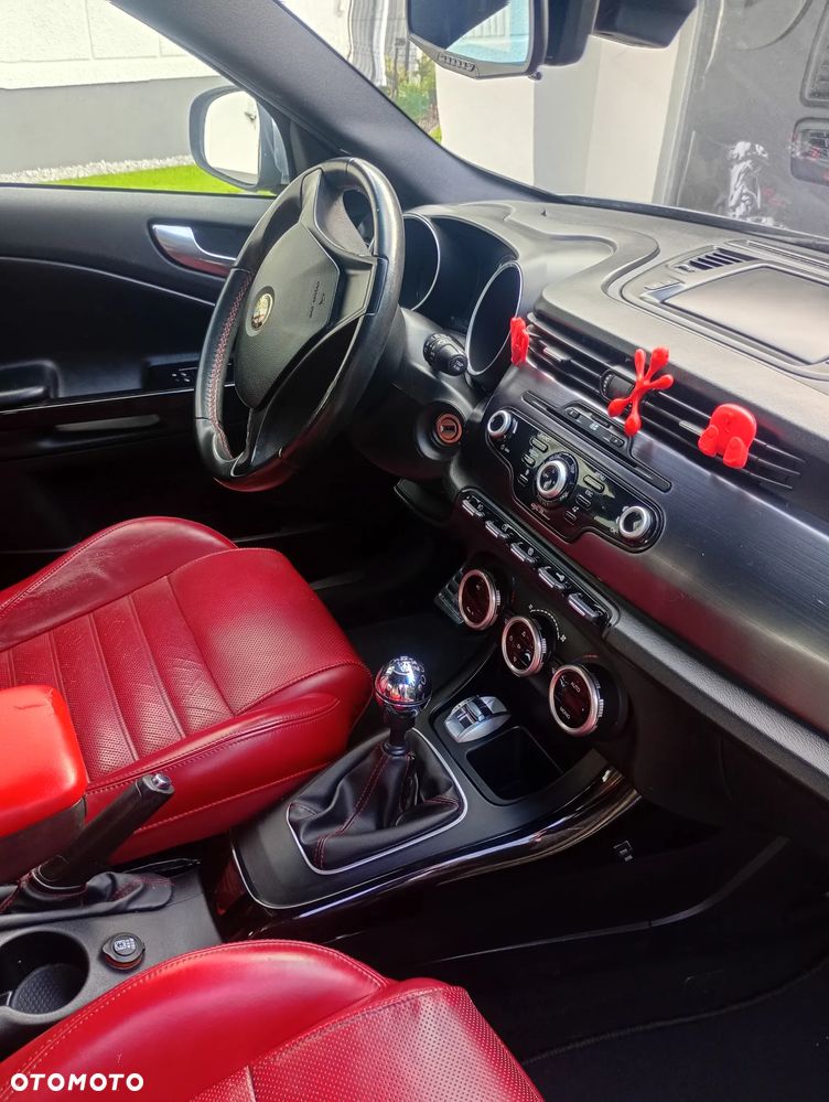 Alfa Romeo Giulietta 2.0 JTDM 16V - 6
