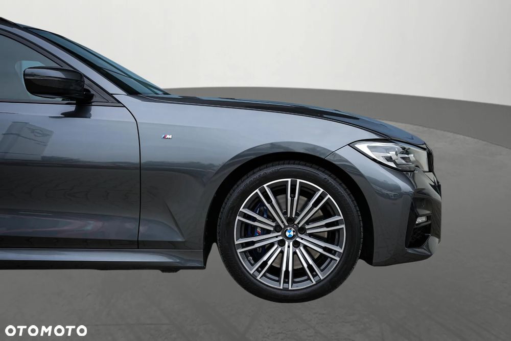 BMW Seria 3 330i M Sport sport - 10