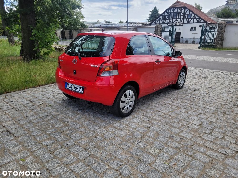 Toyota Yaris 1.33 VVT-i Sol - 3