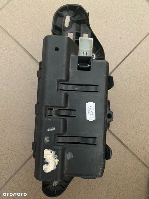 OBUDOWA AKUMULATORA MERCEDES W246 12r A2465450440 - 2