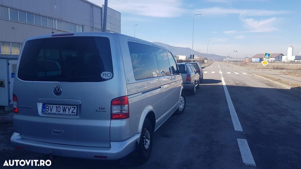 Volkswagen Caravelle - 10