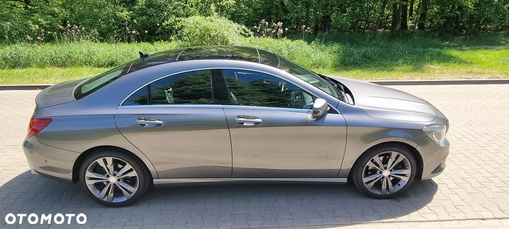 Mercedes-Benz CLA 250 4Matic 7G-DCT UrbanStyle Edition - 14
