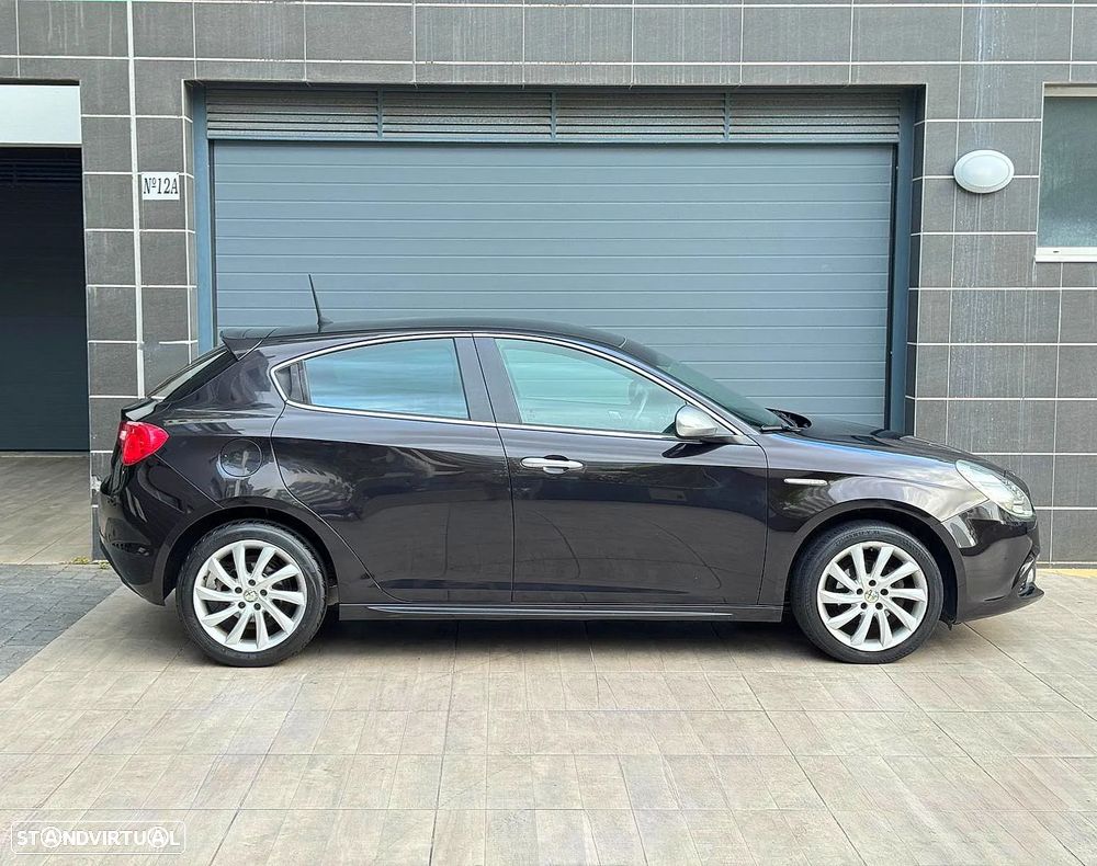 Alfa Romeo Giulietta 1.6 JTDM Distinctive - 18