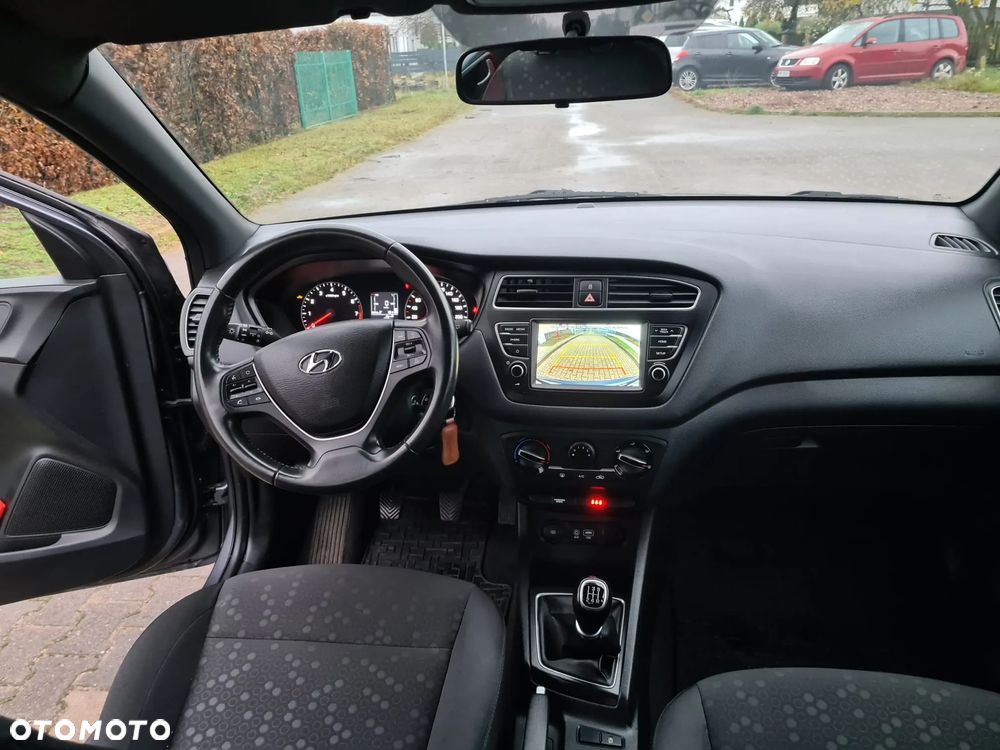 Hyundai i20 1.2 Comfort - 11