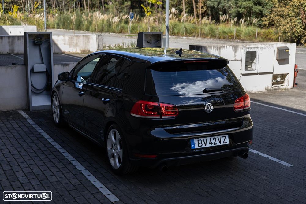 VW Golf 2.0 GTI DSG - 6
