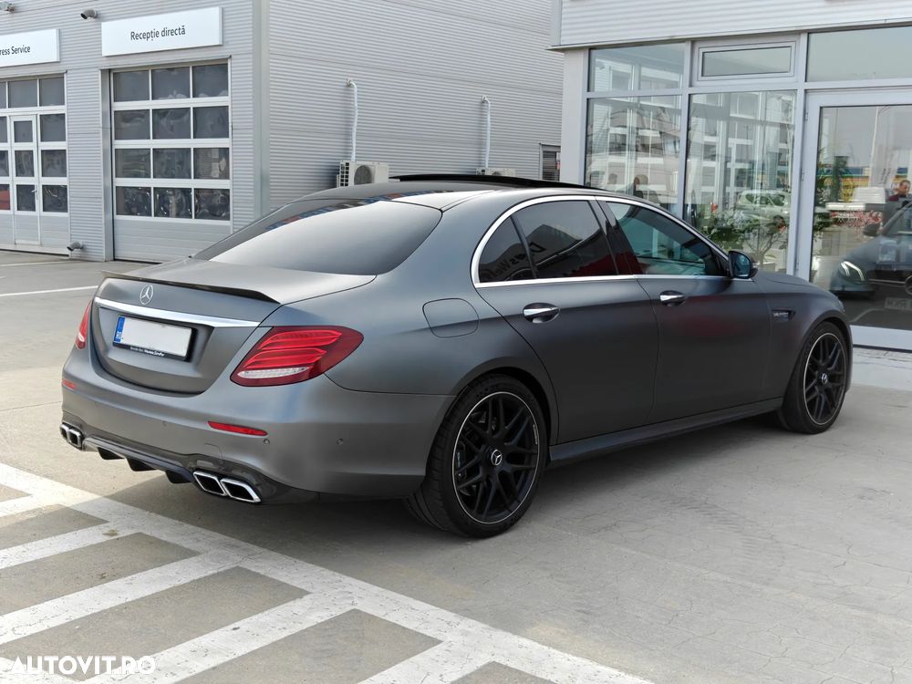 Mercedes-Benz E AMG 63 4Matic AMG Speedshift 9G-MCT - 5