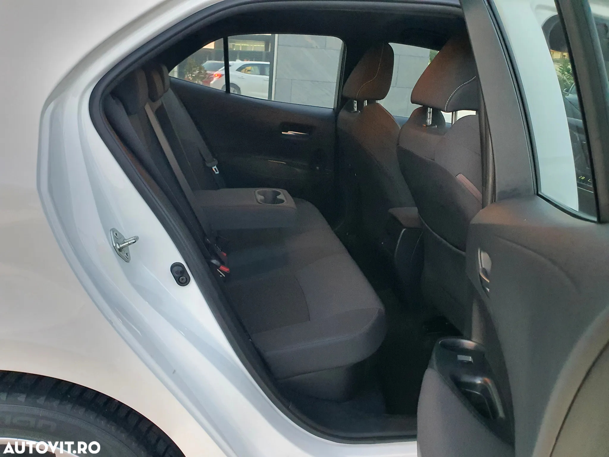 Toyota Corolla 1.8 HSD Dynamic - 20