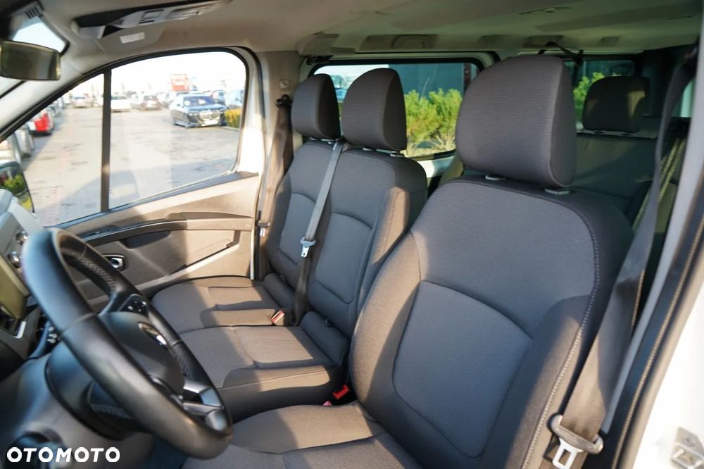 Renault TRAFIC III / BUS / 9 MIEJSC / PIERWSZY WŁAŚCICIEL / POLSKI SALON / 2022 ROK / - 19