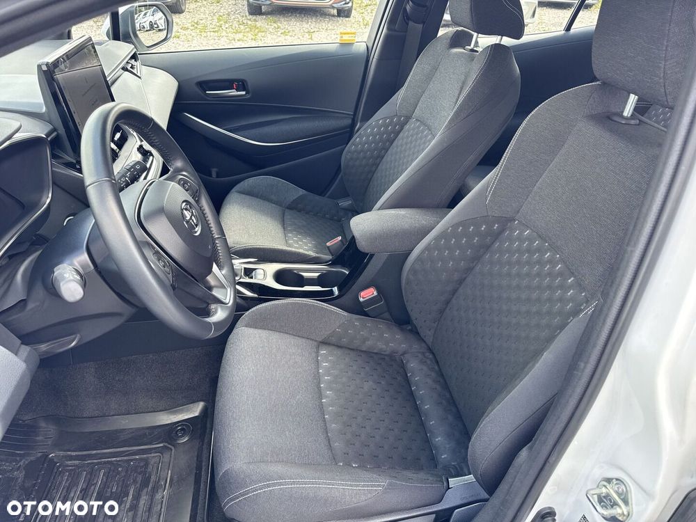 Toyota Corolla - 11