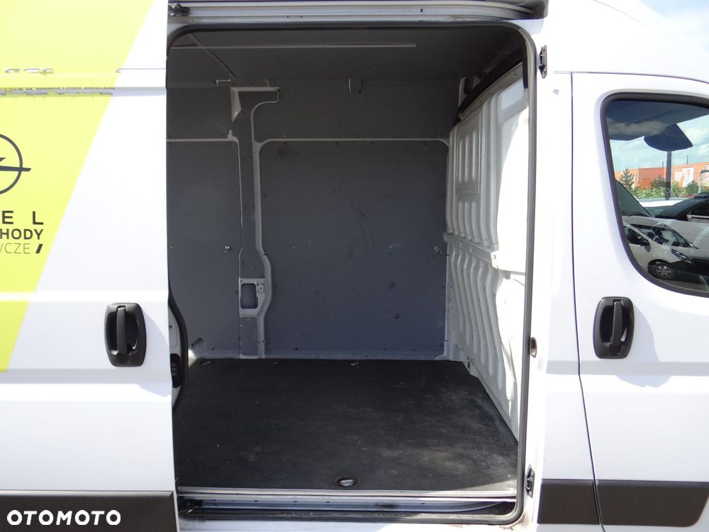 Opel Movano - 16