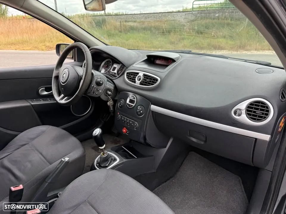 Toyota Corolla - 3
