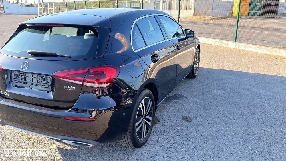 Mercedes-Benz A 250 e Progressive - 3