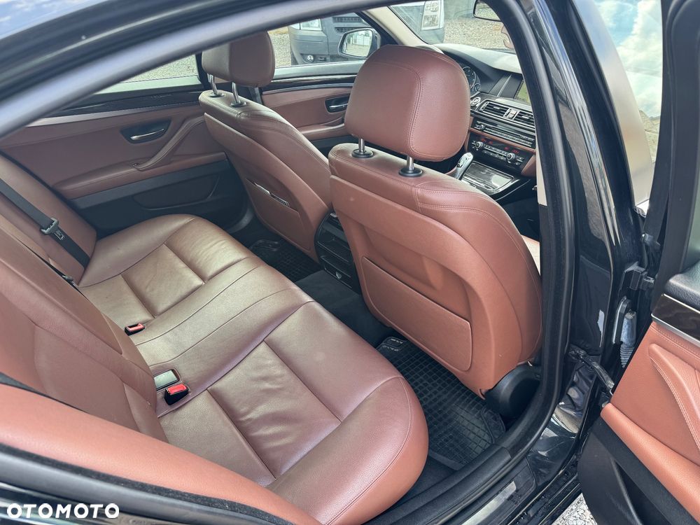 BMW Seria 5 530d xDrive Sport-Aut Modern Line - 15