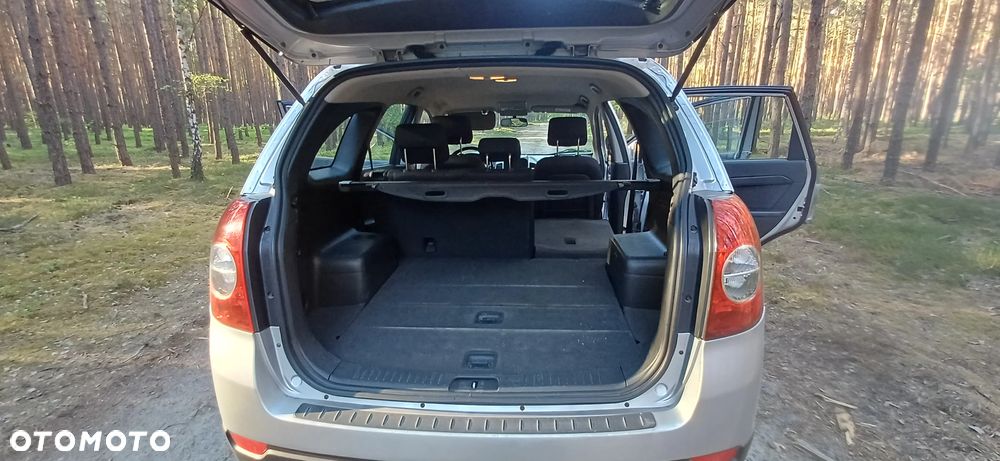Chevrolet Captiva 2.4 LS 5os - 5