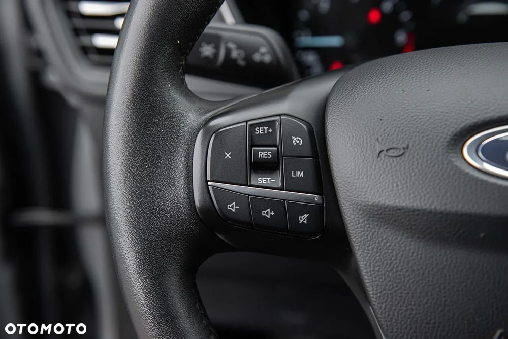 Ford Kuga - 20