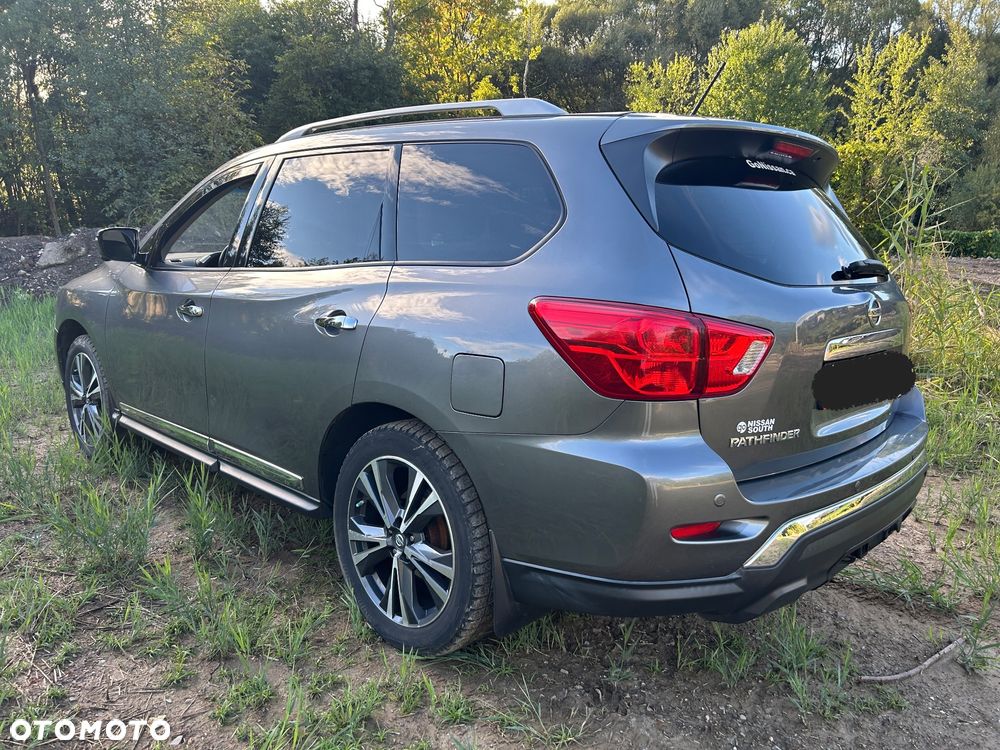 Nissan Pathfinder - 4