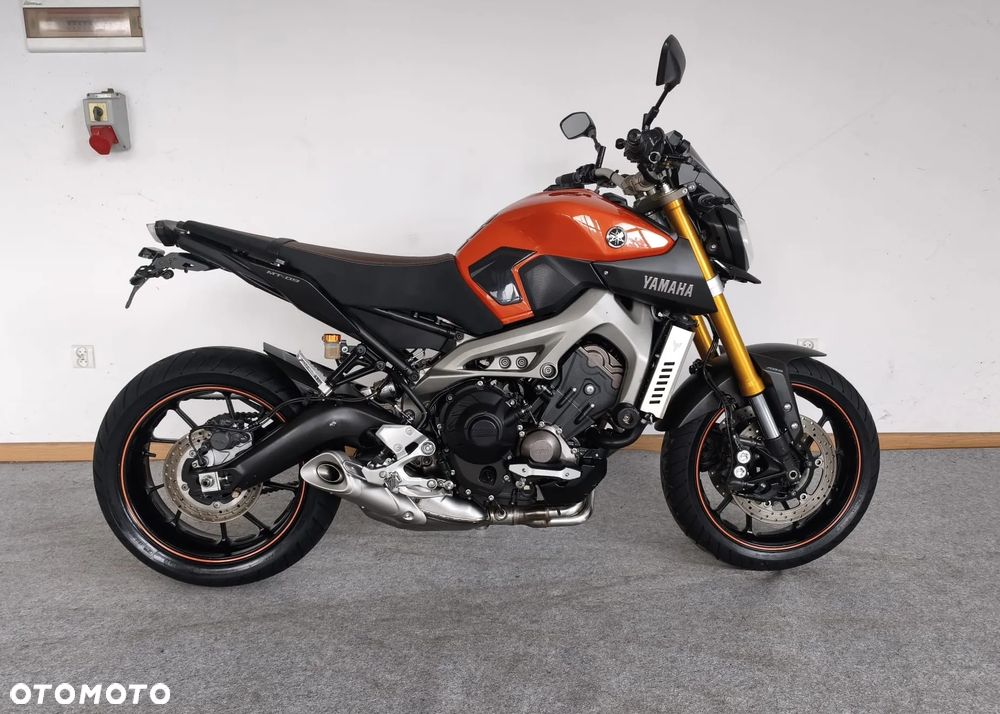 Yamaha MT - 6