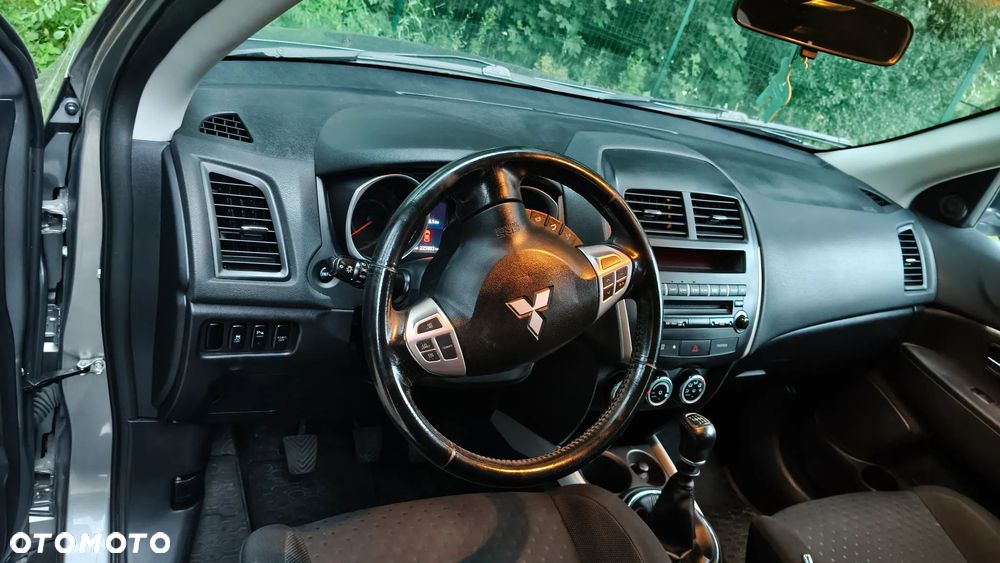 Mitsubishi ASX - 9