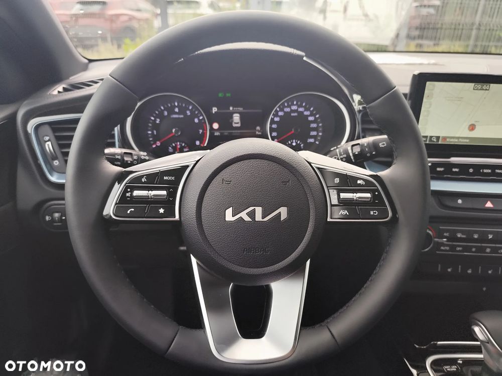 Kia XCeed 1.6 T-GDI Tribute DCT - 17