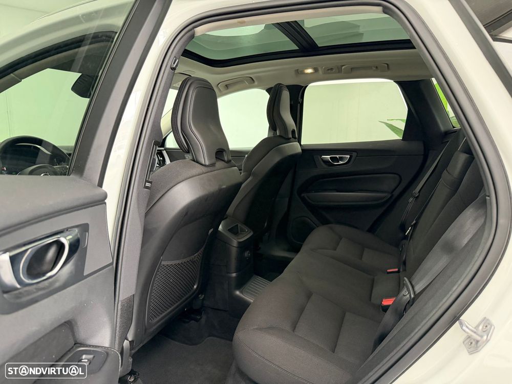 Volvo XC 60 2.0 T6 PHEV Inscription Expression AWD - 22