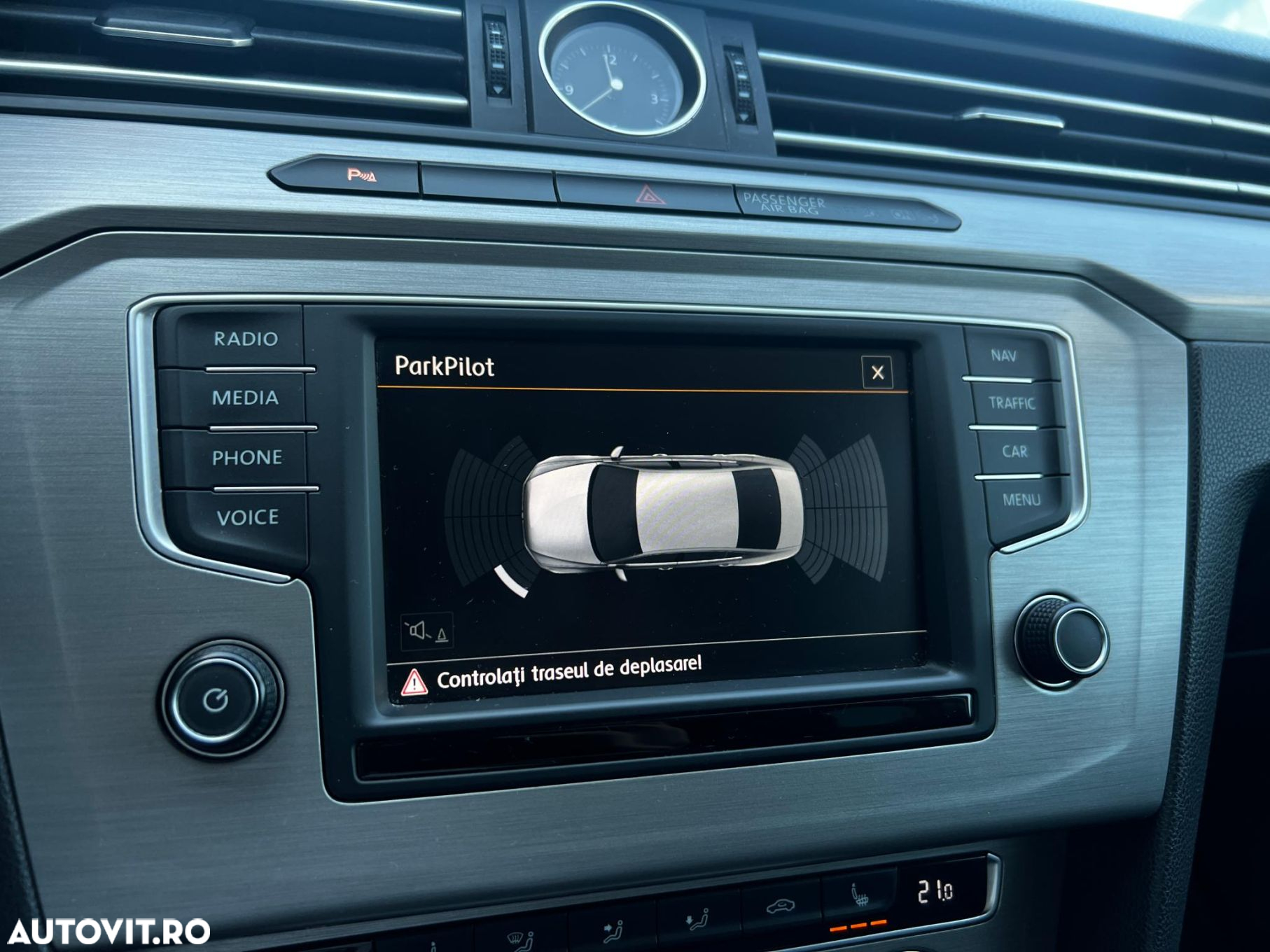 Volkswagen Passat - 15