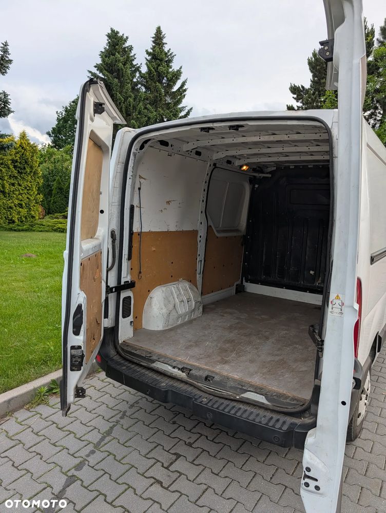 Nissan NV400 - 8