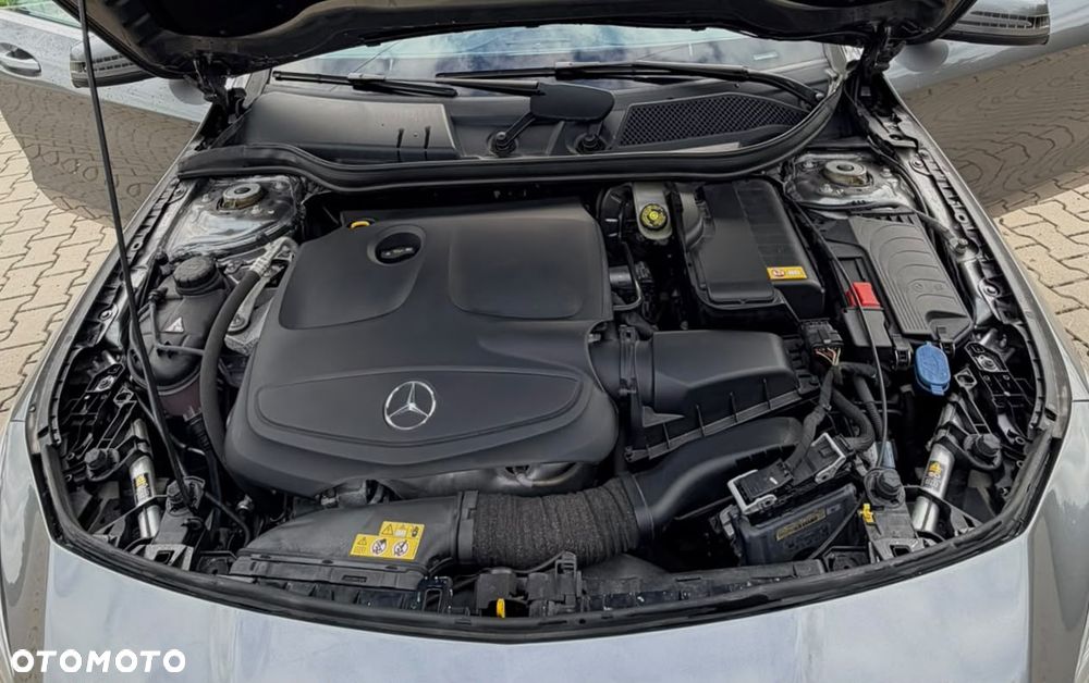 Mercedes-Benz CLA - 24