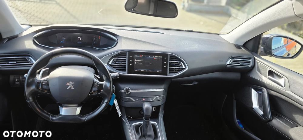 Peugeot 308 1.5 BlueHDi Active S&S EAT6 - 11