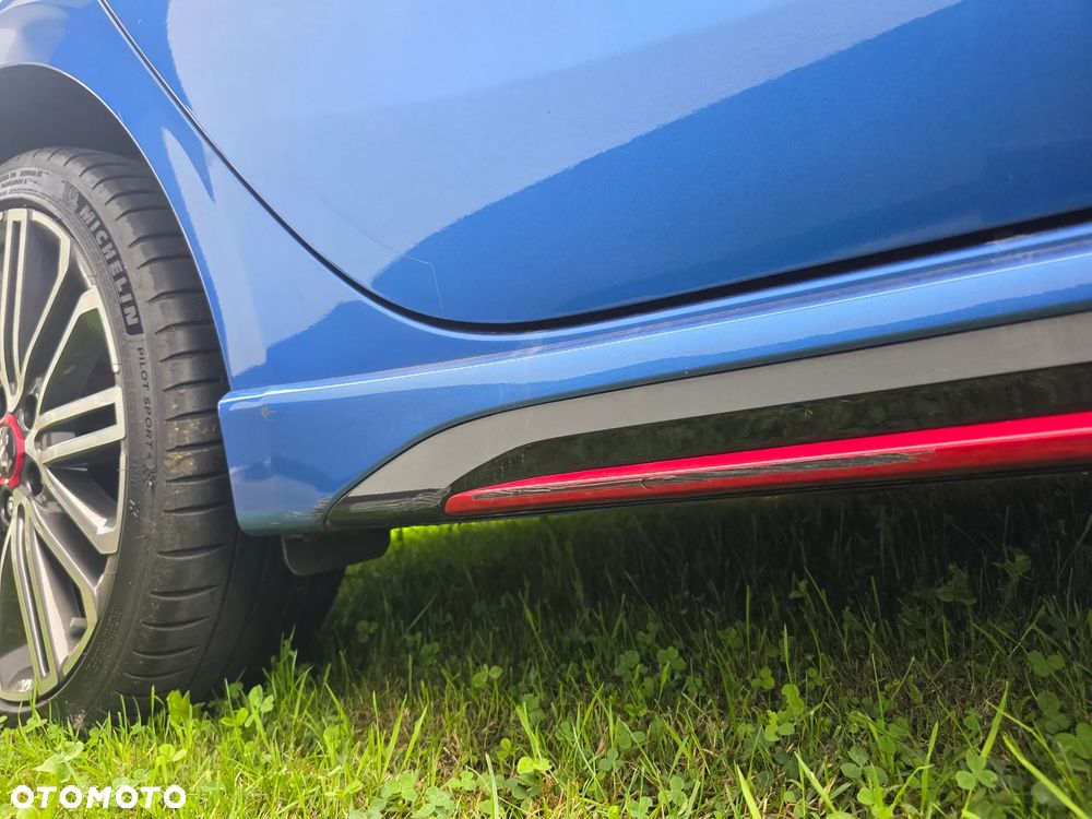 Kia Ceed - 17