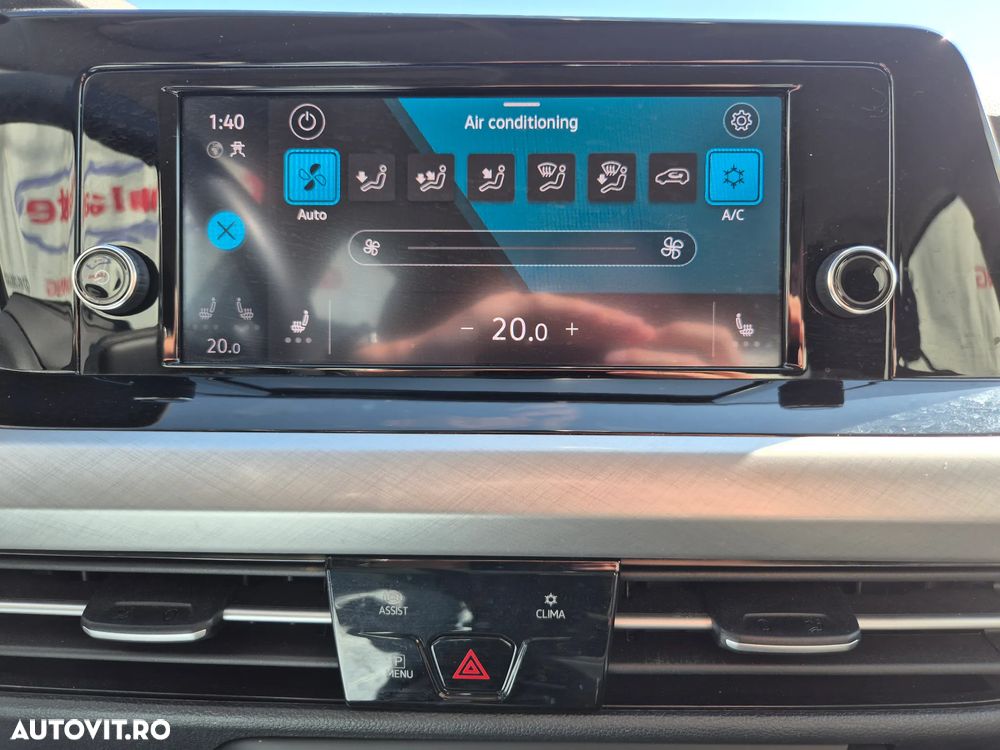 VOLKSWAGEN Golf 2024 — imagine 30